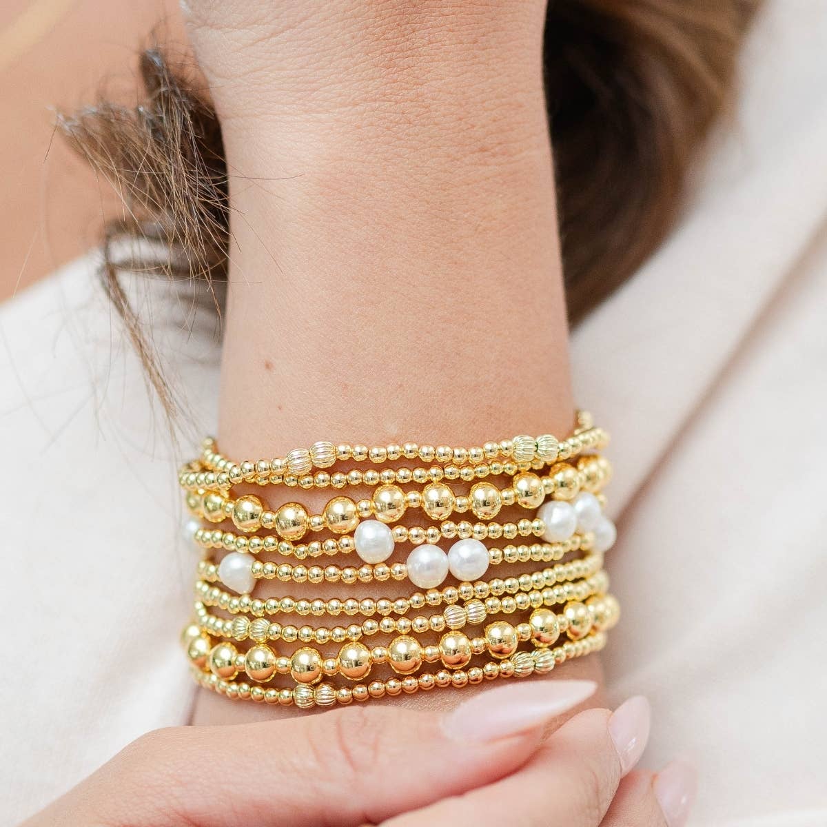 6mm Stretch Bead Bracelet with 3mm Bead Accents: Gold
