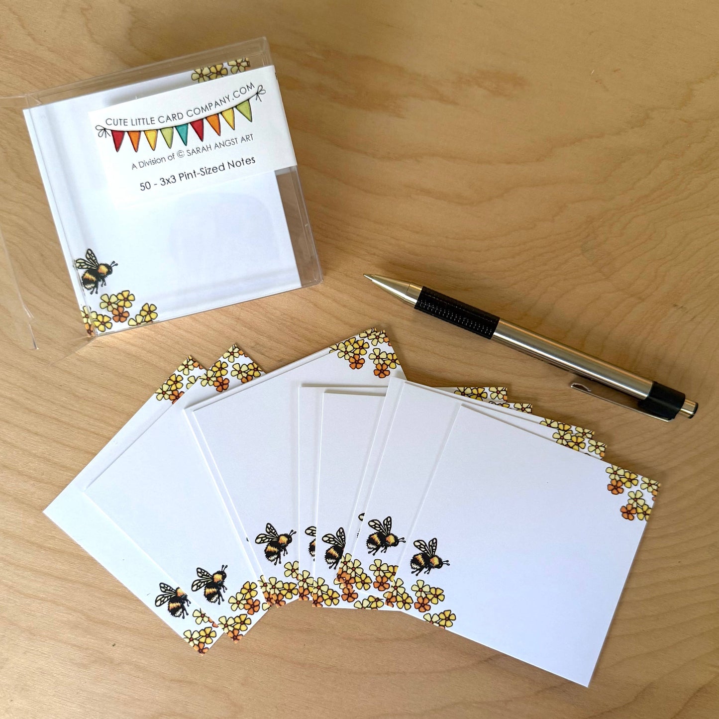 Bumble Bee: Cute Little 3x3 Pint Size Notes
