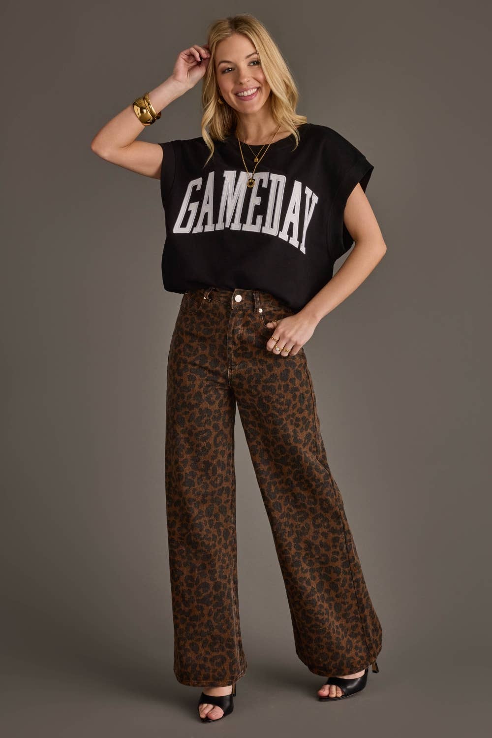 Black & White Game Day Short Sleeve Sweatshirt